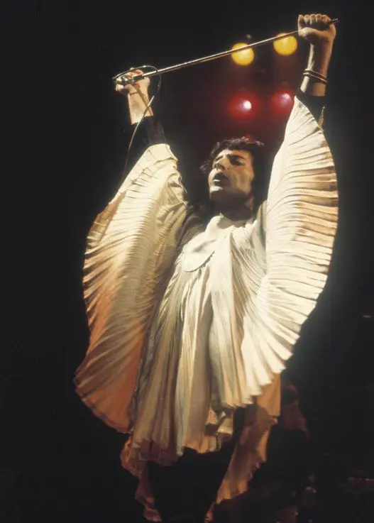 Queen – Stormtroopers in Stilettos