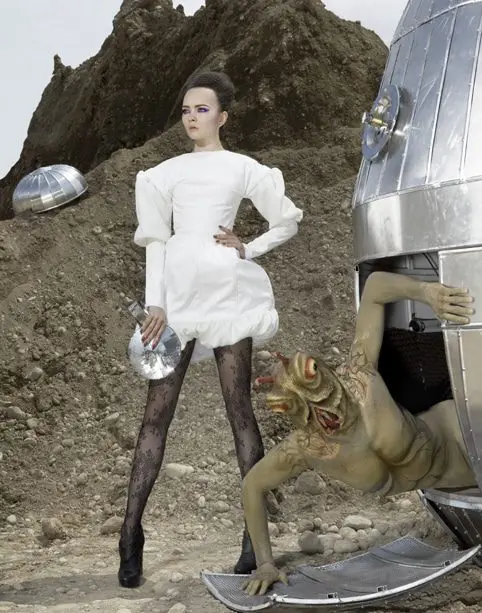 Alien fashion shoot: