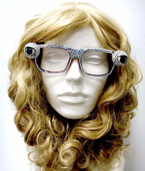 Contemporary Jewellery: by Timbee Lo