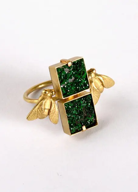 Jewellery Exhibition: Zoe Arnold, Double fly ring. 18ct gold, silver, emerald druzys