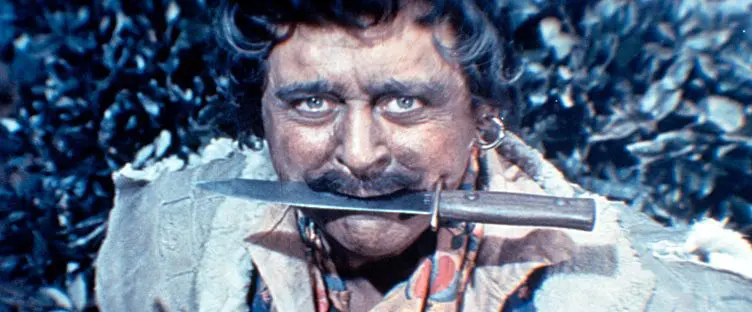 The Scarlet Blade starring Oliver Reed – Win the DVD