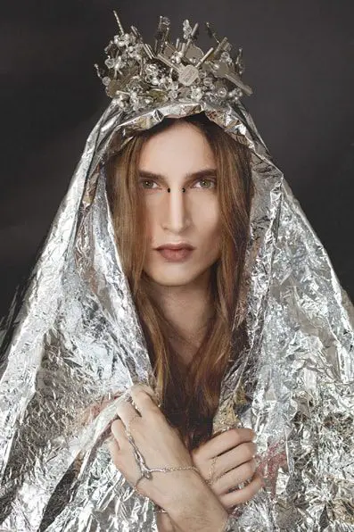 Crown by Mary Franck; Handpieces by Ivory Jar