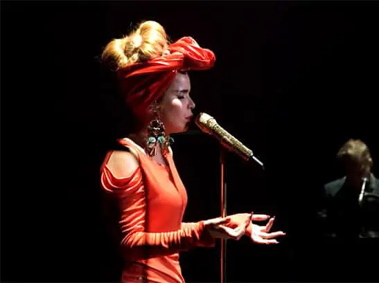 ‘Black and Blue’ – Paloma Faith Live at O2 Manchester