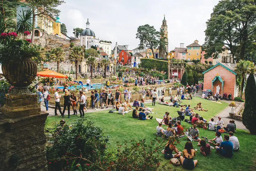 Festival No. 6 review – Hanging out in North Wales