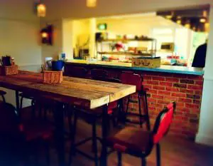 Victoria in Mile End London, Restaurant Review