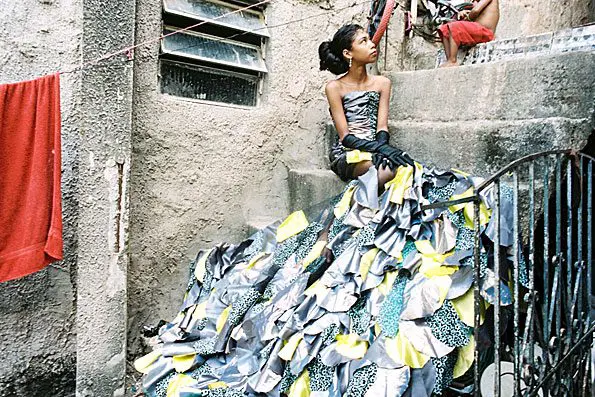 Iris Della Roca – The power of dreams in the favella