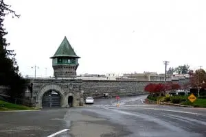 Johnny Cash and Glen Sherley - Folsom Prison Blues