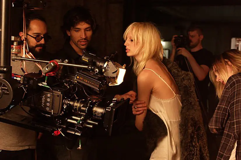 Behind the scenes of i-D fashion film –The ages of street style