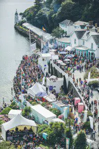 The Estuary Crowd at Festival No. 6