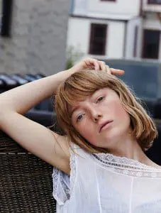 Lou_Scoof_model_SImon_Burstall_fashion_photography_vintage