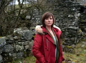 actress Mali Harries