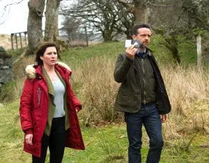 actress Mali Harries