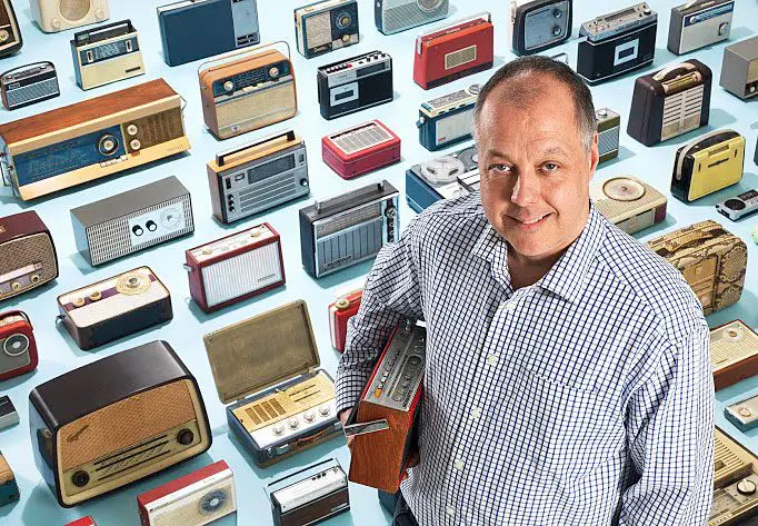 Stuff is Great – Gerry Wells & his vintage radio collection