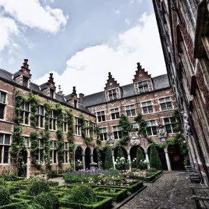 Antwerp guide