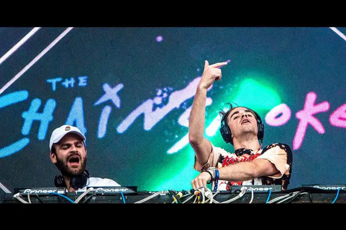 Chill out round the pool in style enjoying the latest tunes