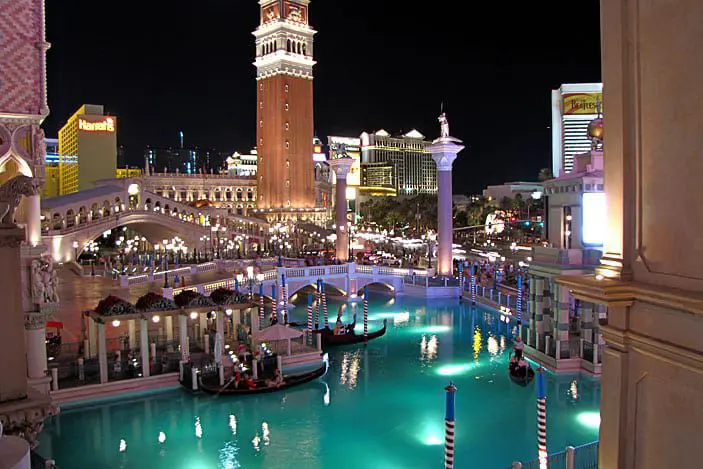 The Best Places to Visit in Las Vegas for Foodies