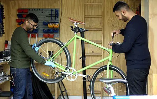 100% Character Uncovered – Amir’s Extraordinary Story on the Universal Channel