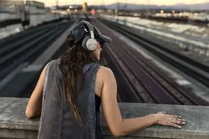 bang & olufsen, beoplay h4, wireless headphones