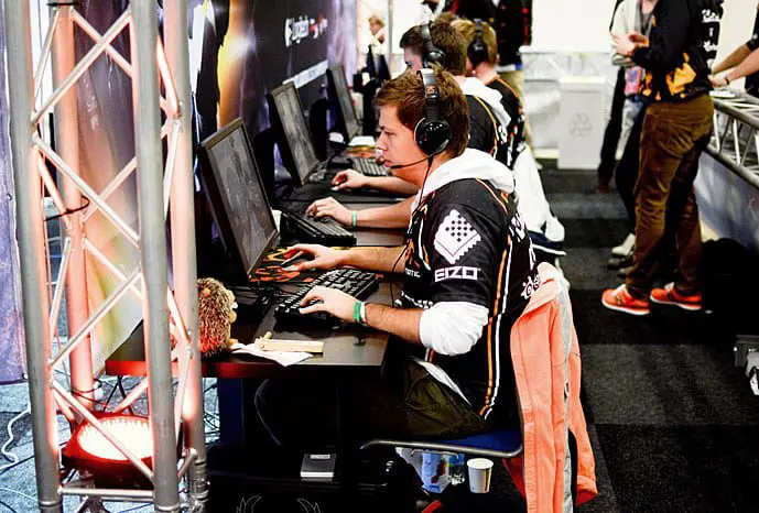 Top things new CS GO players like to do