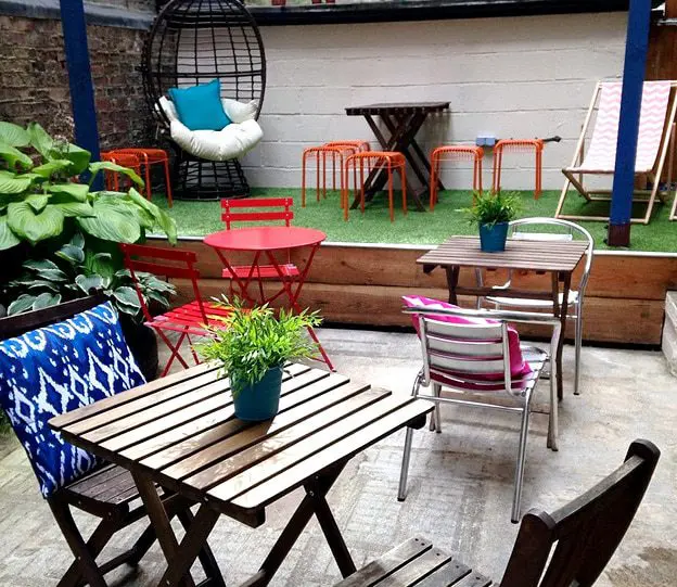 Cafes with a Conscience