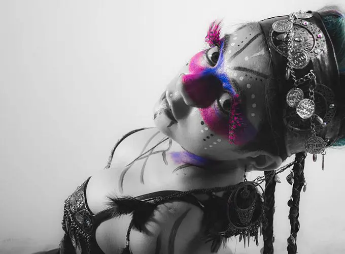 How to wear ethnic jewelry