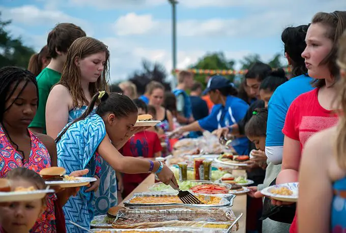 How to make sure your garden party goes well