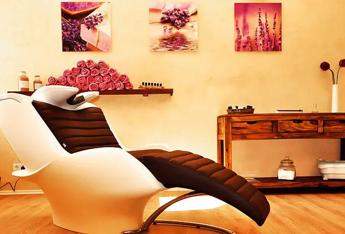 How to set up your own hairdressing business