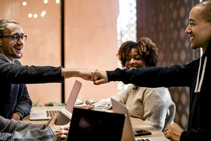 How to be the friend who is always organised and reliable