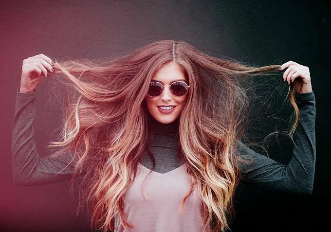 How to provide moisture to overly dry hair?