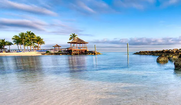 How to visit the Bahamas: A helpful travel guide