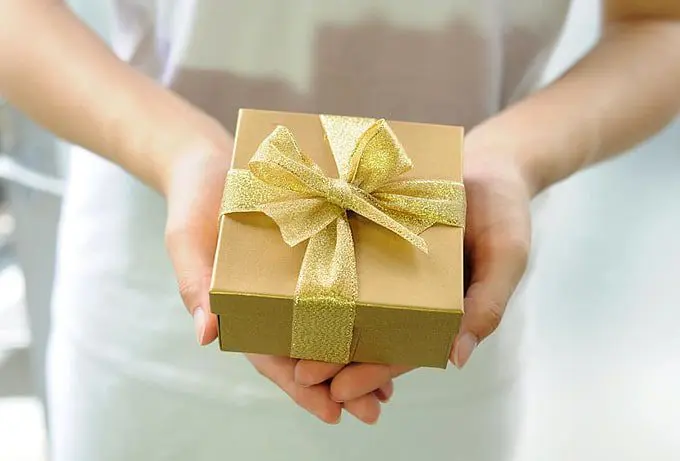 How to Cheer Your Friends Up From a Distance