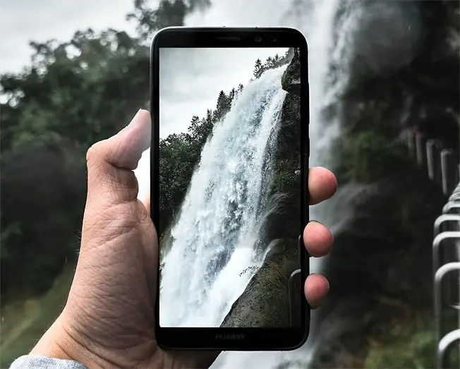 Can A Smartphone Become A Tool For Self-Expression?