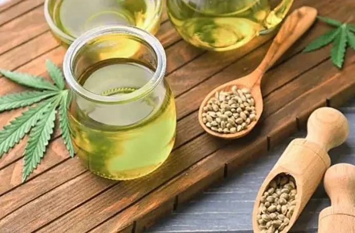 CBD oil to relax and fight stress