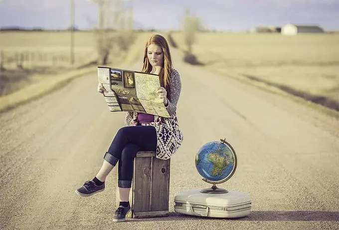 6 Essential Tips for Moving Abroad
