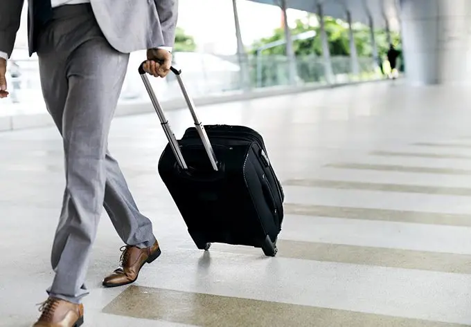 Business Travel: How to Make the Most of Going Abroad For Work