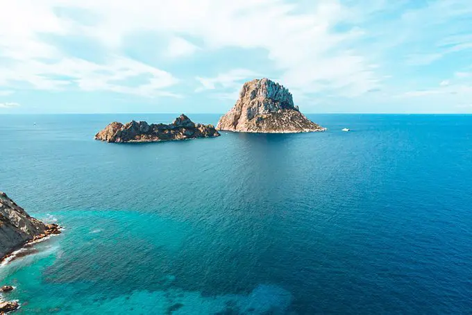 The allure of the Balearic Islands explored via charter yacht