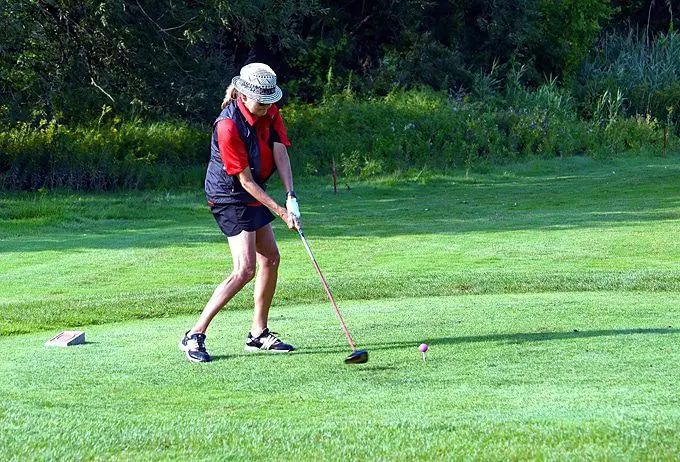Why golf is a great sport for seniors 