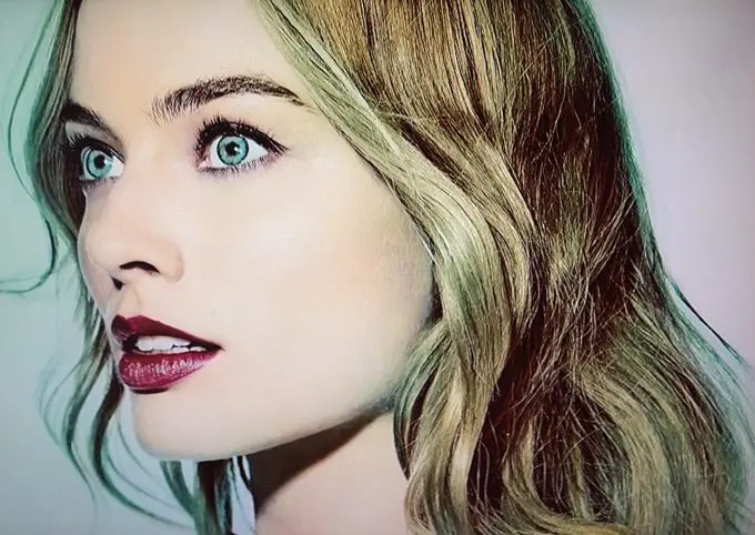 How to Look like Margot Robbie?