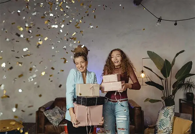 5 Fun and Simple Ways to Surprise Your Friend on Their Birthday