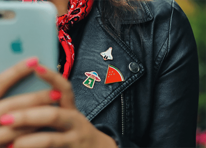 How To Choose The Right Promotional Material: 6 Useful Tips