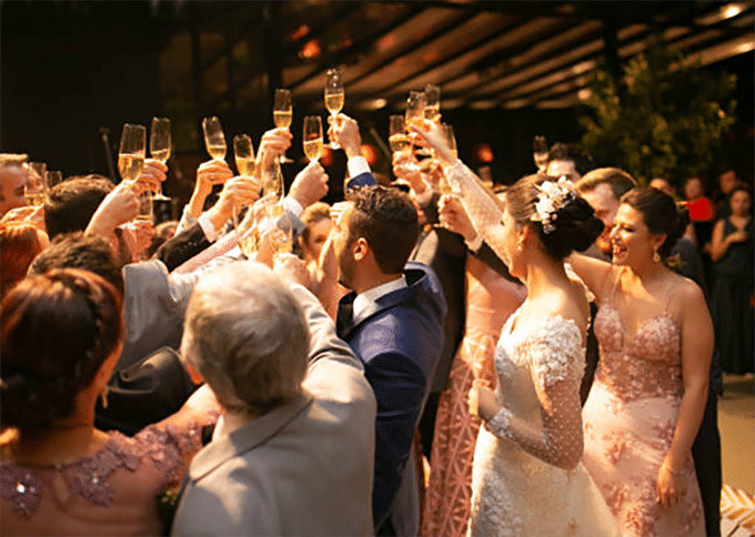 5 Personalized Wedding Guest Books for Bride & Groom