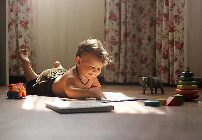 How Reading a Book Daily Can Help a Child Develop These 8 Skills