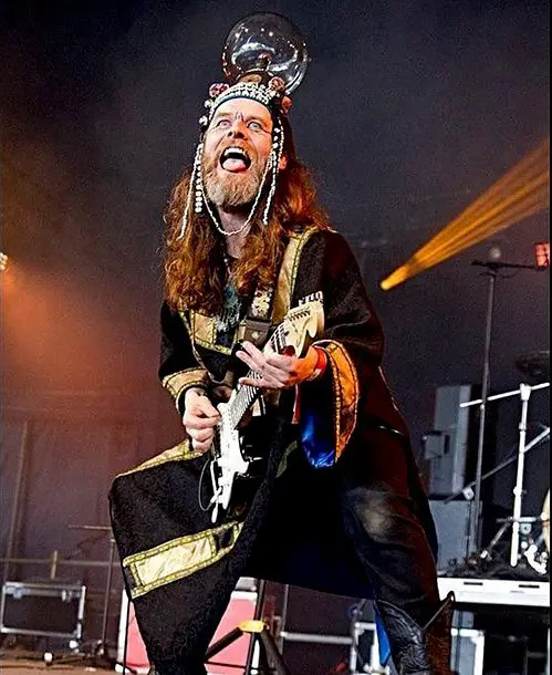 Henge are Quite Brilliant. But Who are they? Where do they come from?