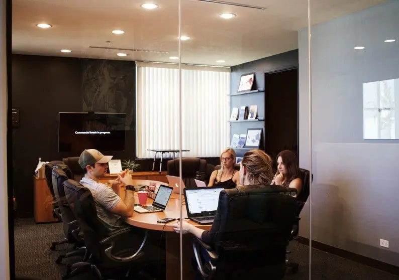 Ways Technology is Revolutionizing Job Management