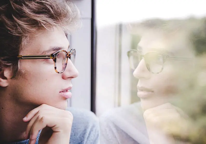 Same Day Glasses at Your Fingertips: 10 Pro Tips for Online Eyeglasses Shopping