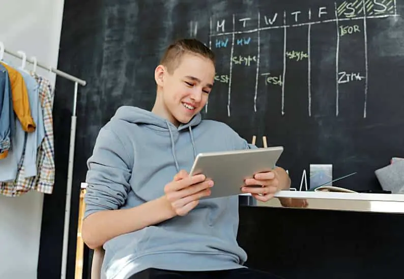 Increase Your Students’ Engagement In Online Courses: Smart Tips