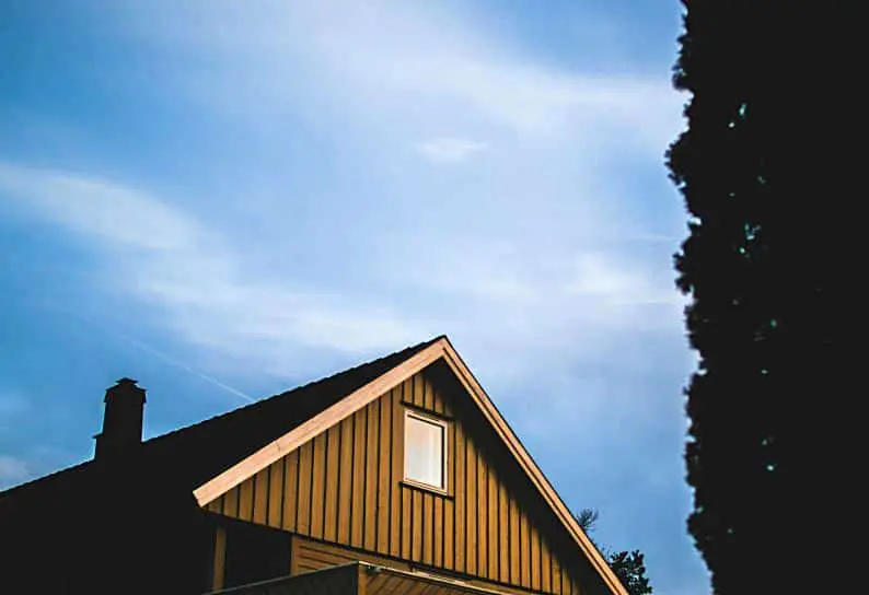 Fixing Roofing Issues