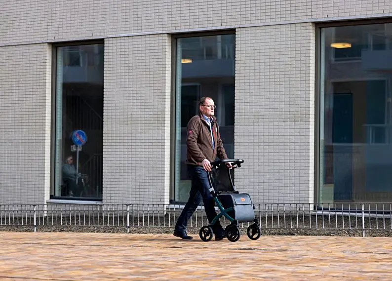 Master Your Mobility: 7 Useful Tips for Finding the Ideal Aids