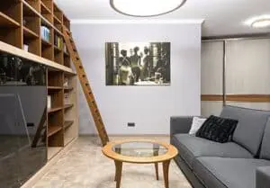 Minimalist or Maximalist