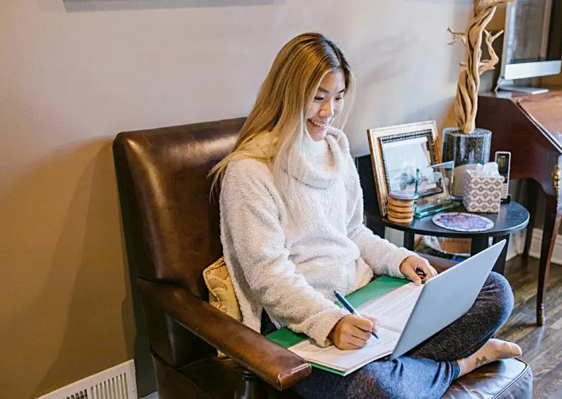 What Are the Main Benefits of Online Tuition Classes?